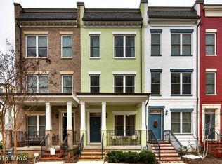 556 Regent Place Ne, Washington, DC