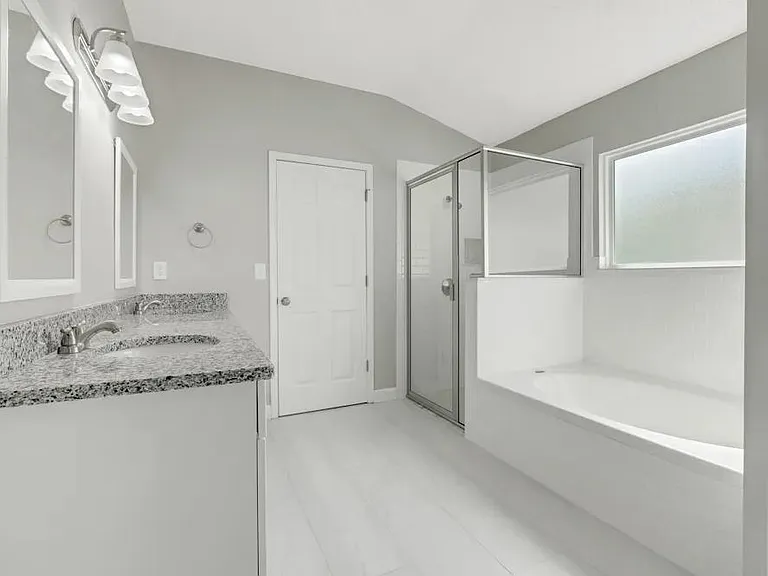 12365 Amanda Cove Trl — Photo 17