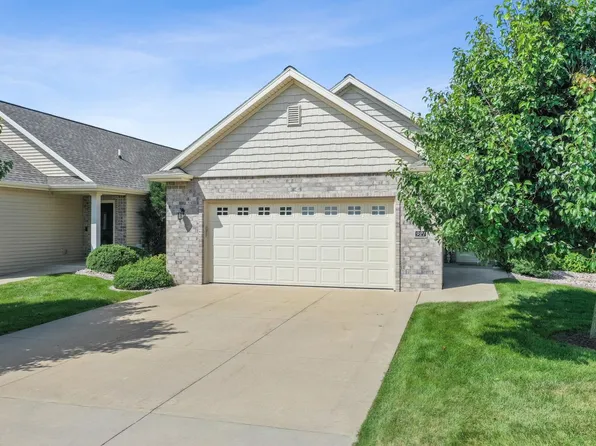 921 Trailside Ct, De Pere, WI 54115