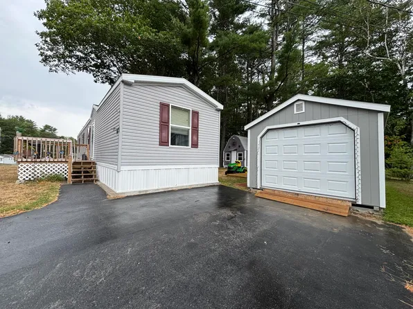 16 Donna Drive, Lisbon, ME 04250