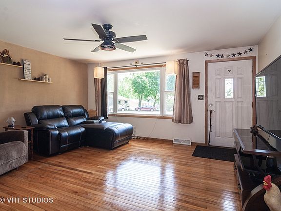 2nd image of 18 Bunker Hill Ave