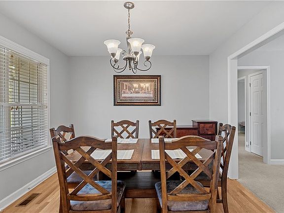 5th image of 4137 Meredith Woods Ln