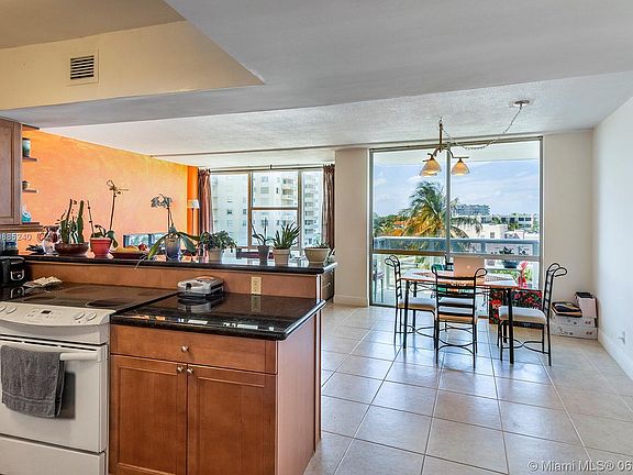 5th image of 900 Bay Dr APT 407