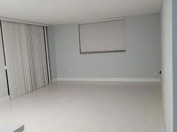 5th image of 3551 NE 169th St