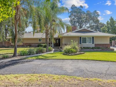 2840 S West Street, Visalia, CA, 93277