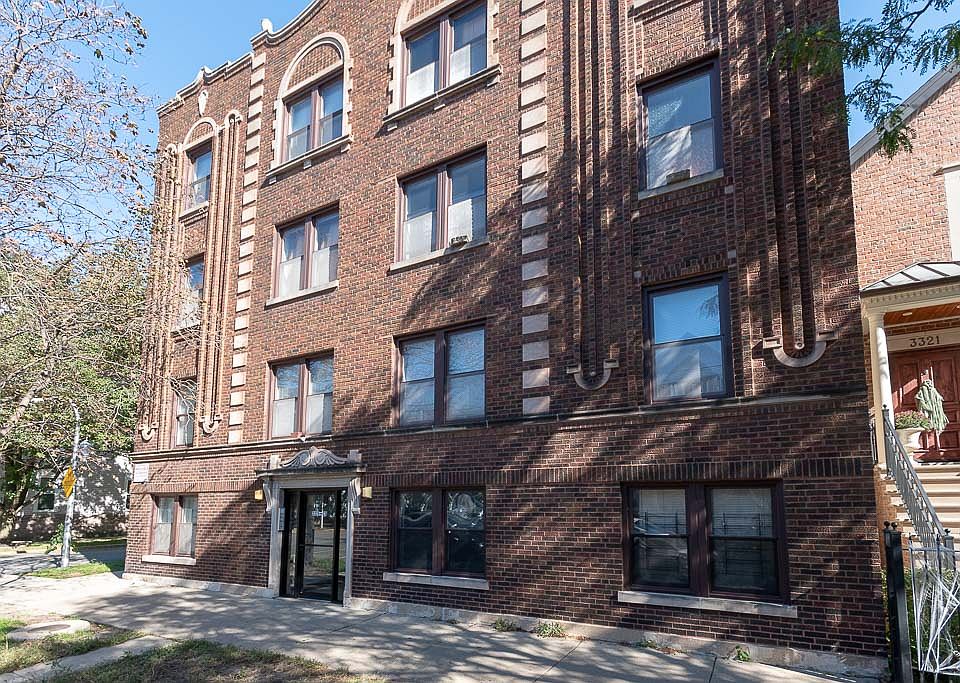 1st image of 3323 N Lakewood Ave #Ua2