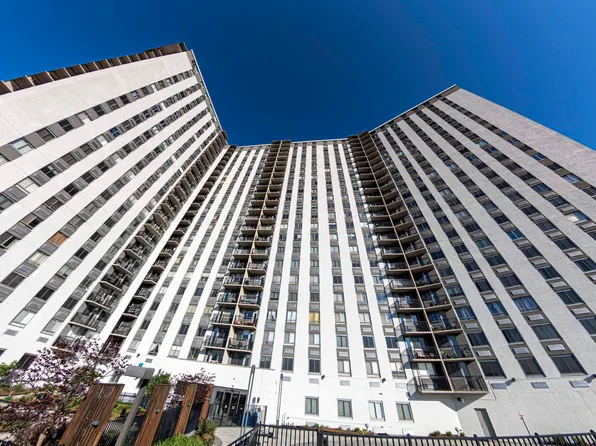 100 Manhattan Avenue image 1 of 22