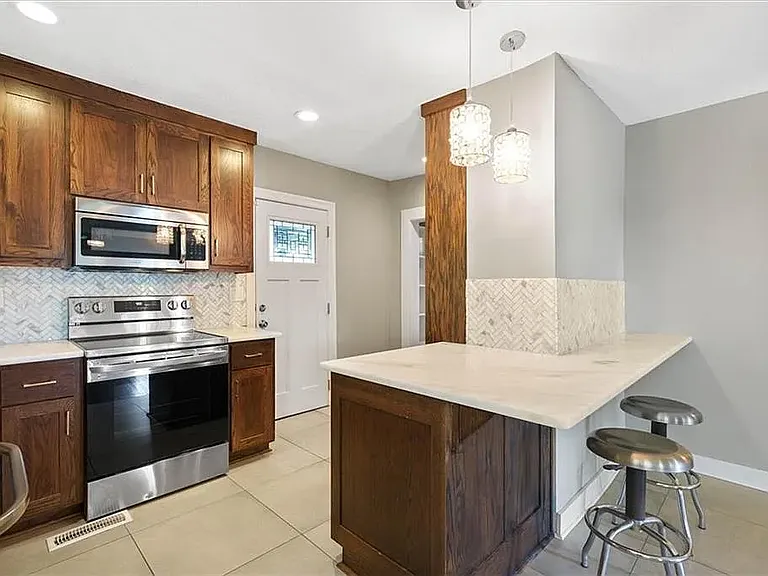 4540 Adams St — Photo 12