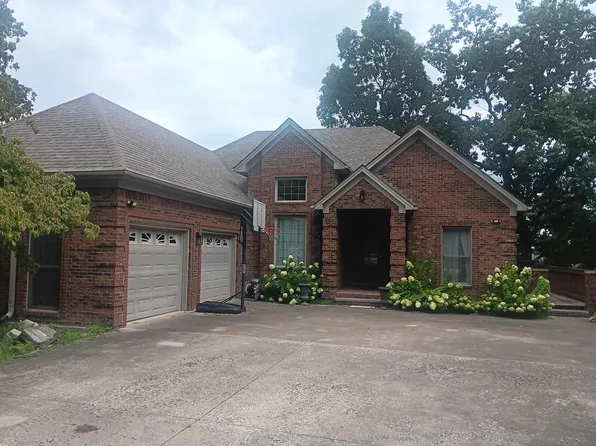 202 Oak Ridge Dr, Irvine, KY 40336