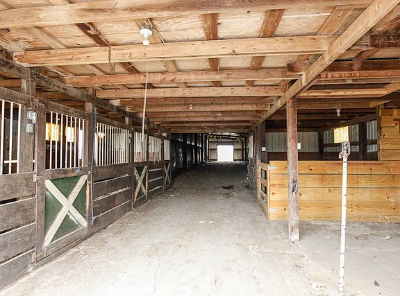 4th image of 13835 W Illinois Hwy