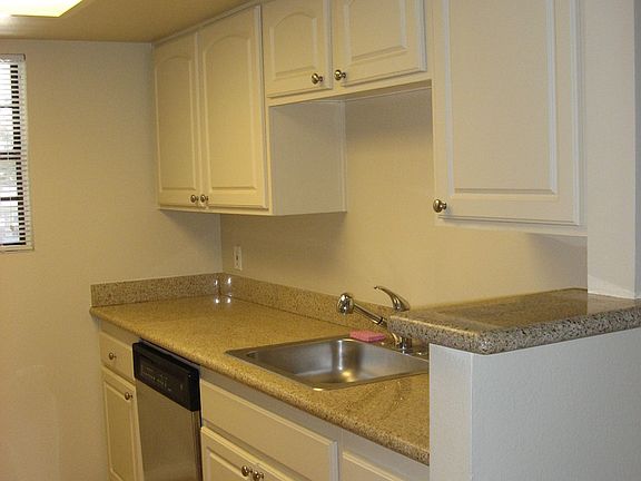 4th image of 14984 Avenida Venusto #46-212807K