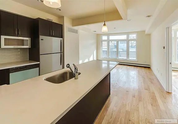 Sold by Bouklis Group | media 11