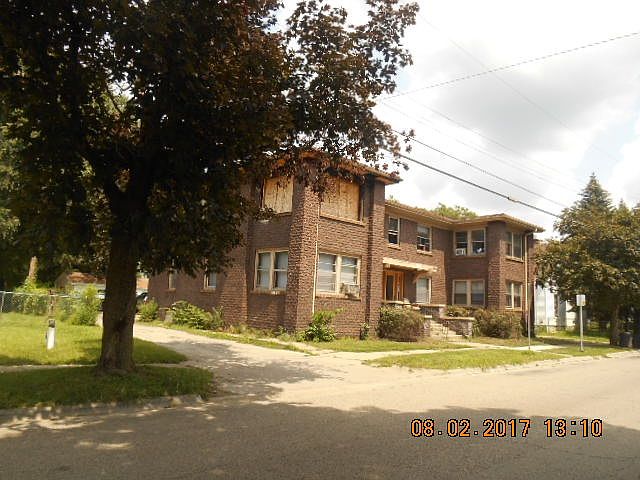 2nd image of 1130 12th Ave