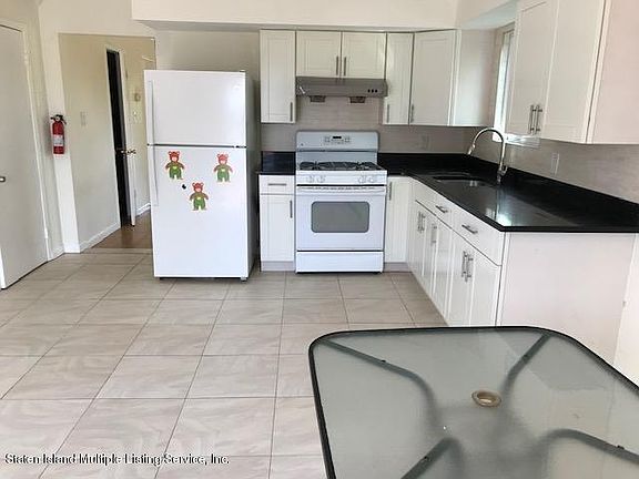 2nd image of 266 Slater Blvd