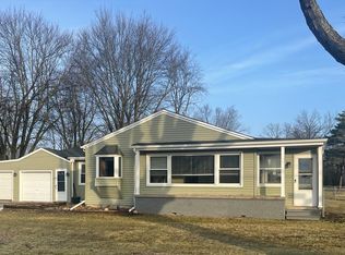 26561 Tucker St, Harrison Township, MI 48045