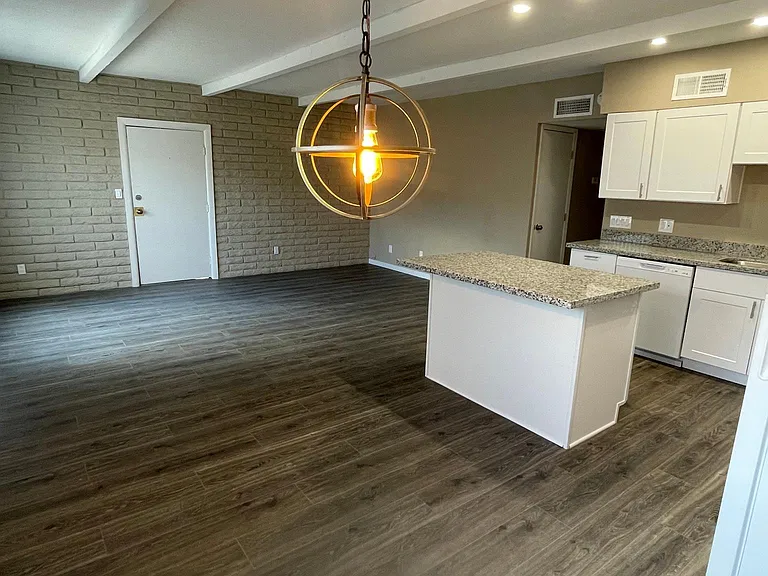 6565 N 17th Ave #13 — Photo 19