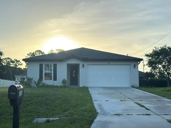 4105 NE 23rd Pl, Cape Coral, FL 33909