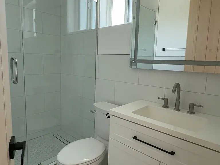 16508 San Fernando Mission Blvd — Photo 16
