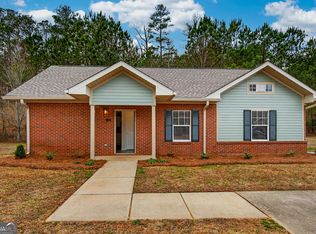 134 Laurel Ridge Dr, Lagrange, GA 30240
