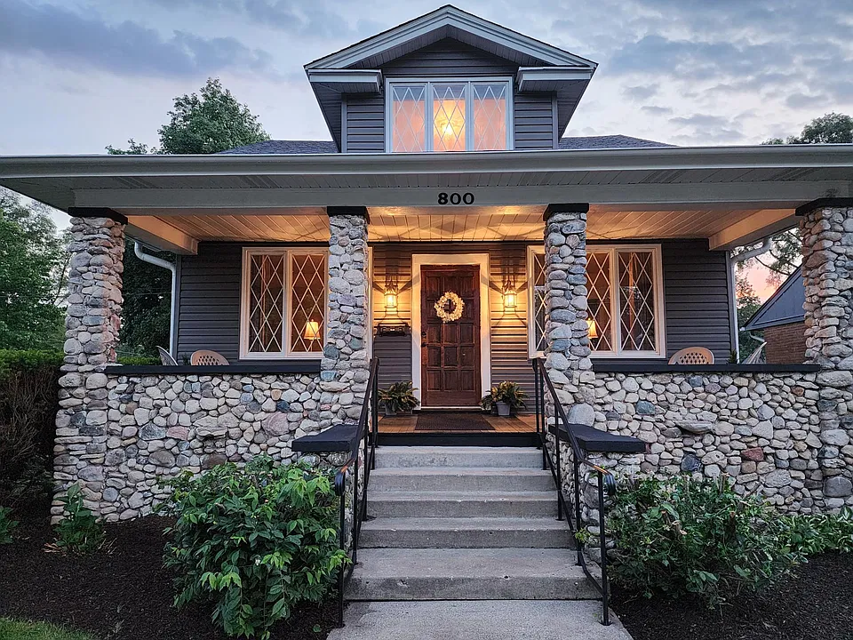 800 Bellevue Ave