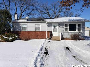 1004 15th Pl NE, Mason City, IA 50401