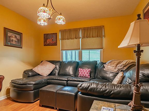 2nd image of 1228 Deer Trace Ct
