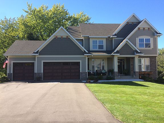 3rd image of 3155 Xanthus Ln N