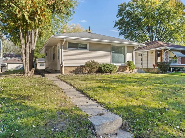 5930 N 67th STREET, Milwaukee, WI 53218