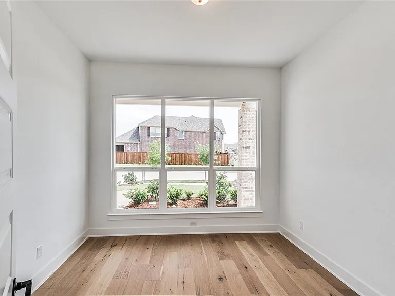 2302 Mercy Way — Photo 15