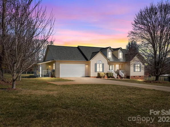 111 Lynnette Dr, Mount Ulla, NC 28125