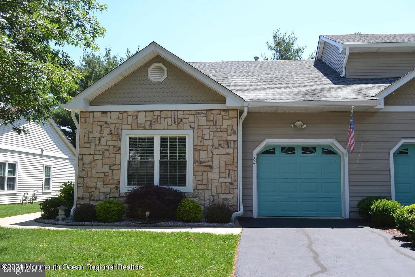 64 Riva Blvd photo 1