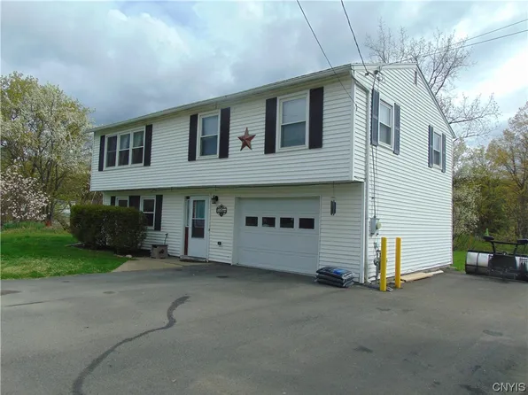 20 Clinton St, Mc Graw, NY 13101