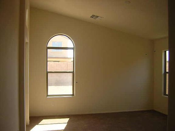 4th image of 677 E Daniella Avenue