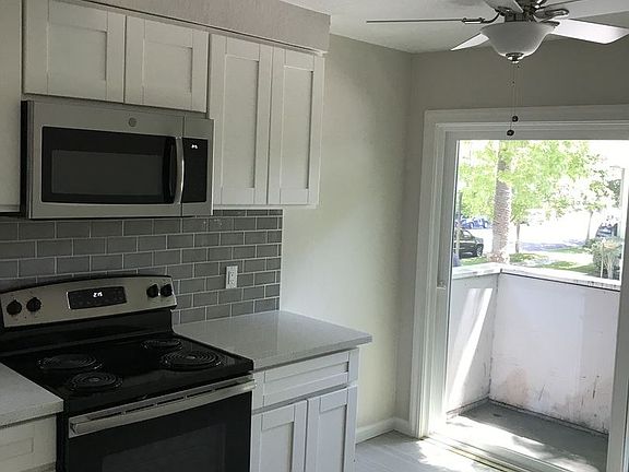 2nd image of 2325 I St APT 04