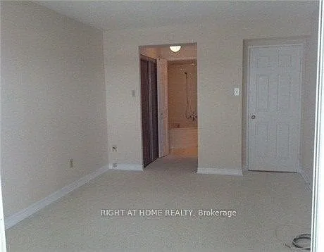 5460 Yonge St #404 — Photo 10