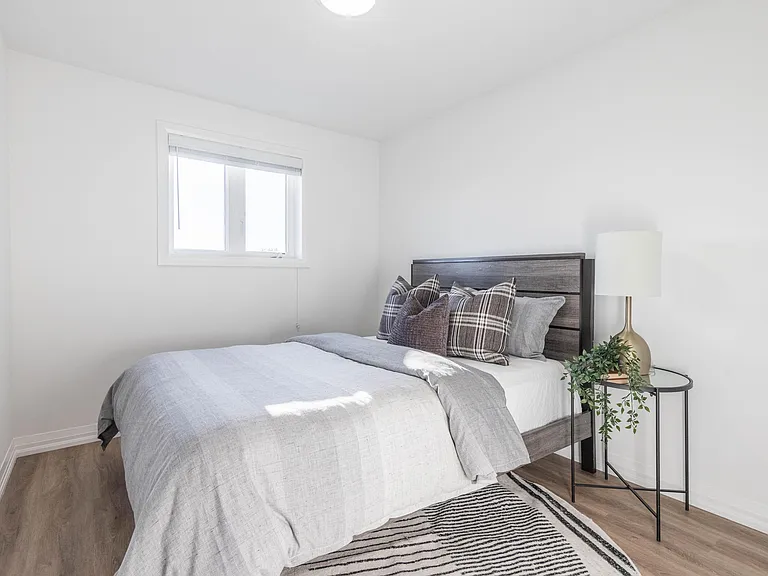 35 Southworth St — Photo 9