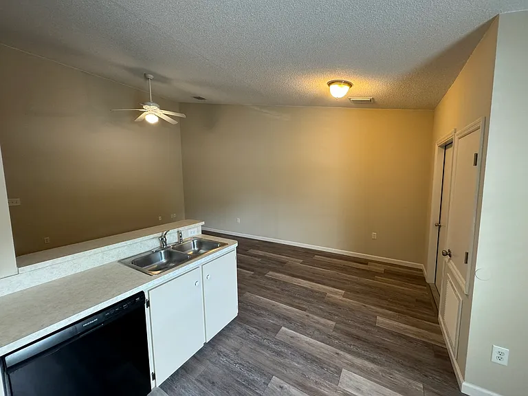 7977 Pinehurst Dr #7977 — Photo 10