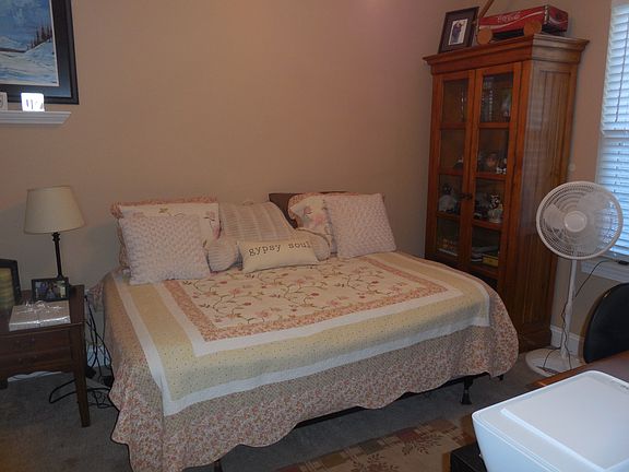 2nd bedroom/office