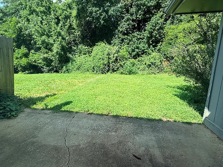 804 NE Banner Dr #B — Photo 10