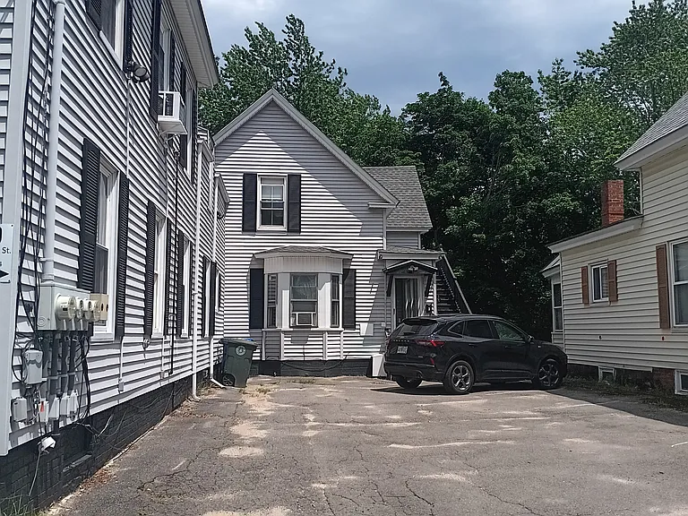 39 Garfield St #5 — Photo 12