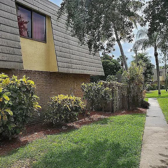 4033 Sandlewood Ln #3 — Photo 8
