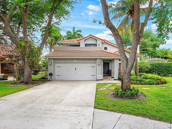 2nd image of 20797 Cabrillo Way
