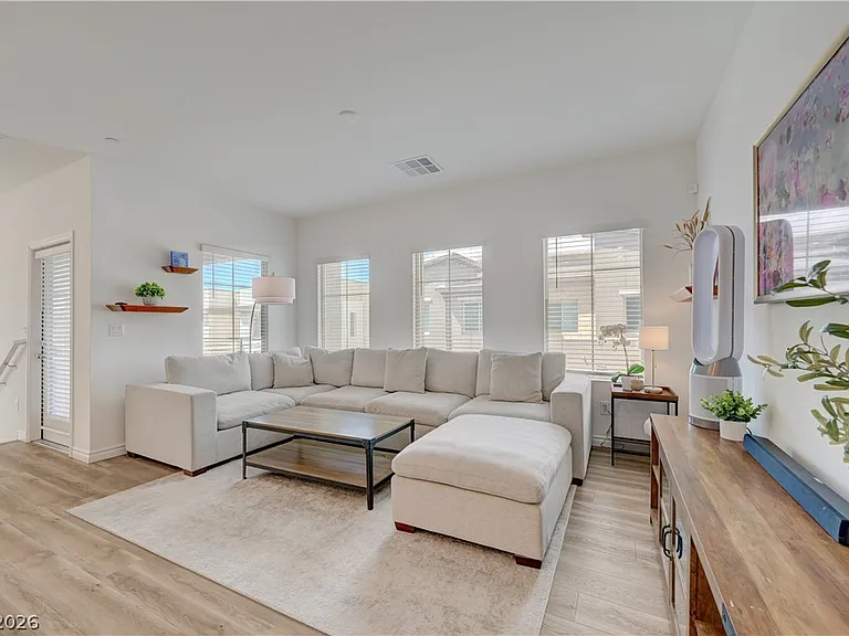 600 N Carriage Hill Dr #2084 — Photo 13