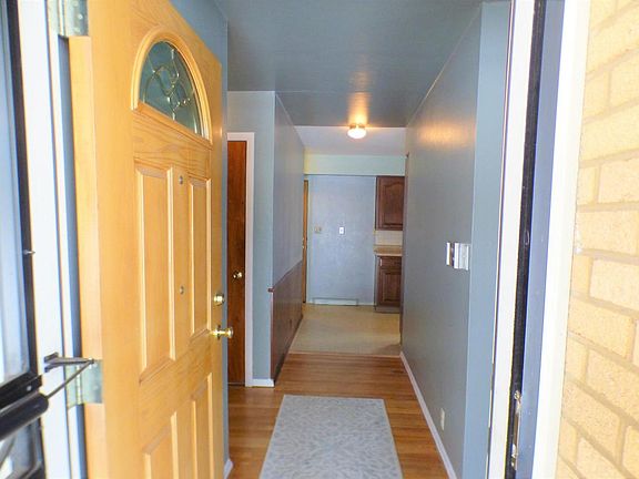 3rd image of 1303 Lawndale Ave