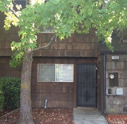 2nd image of 1500 Parkway Dr