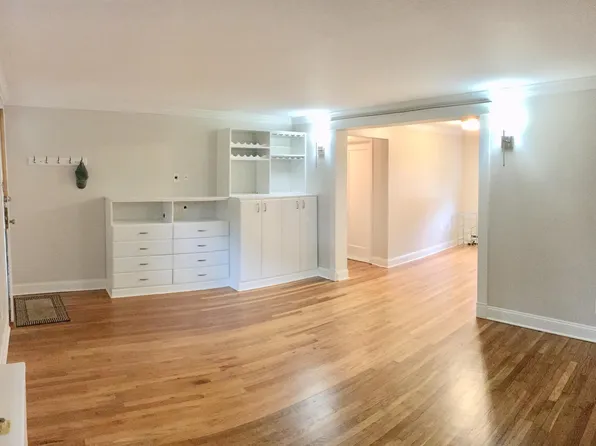 37 Manor Dr, Red Bank, NJ 07701