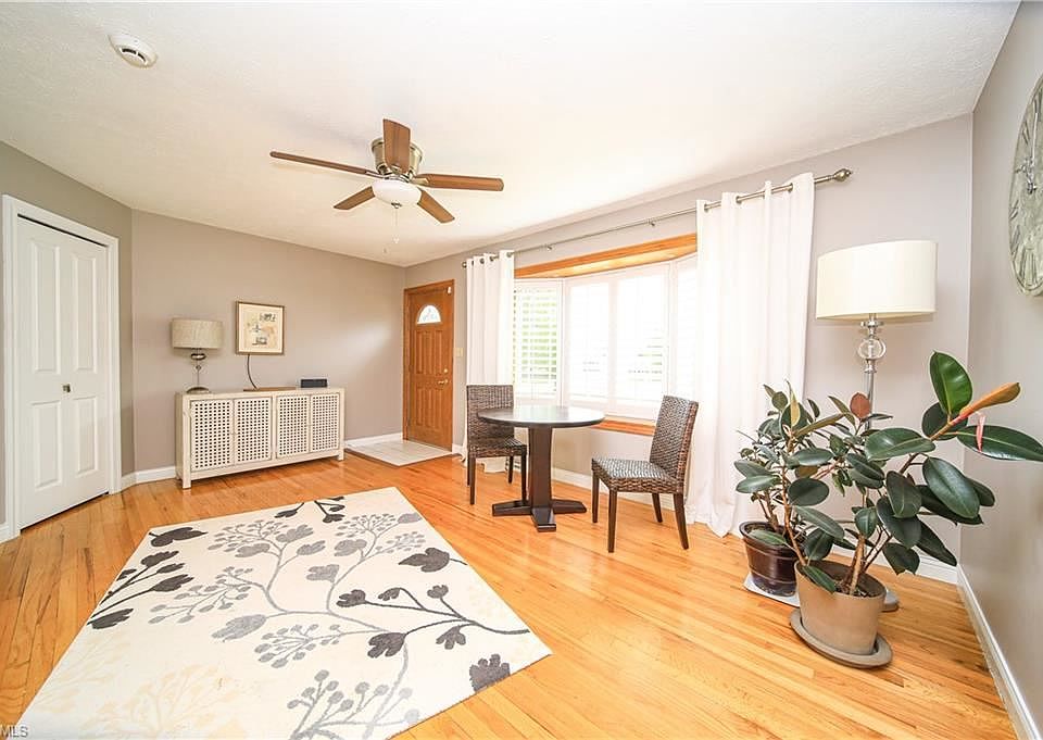 6482 Brooks Blvd, Mentor, OH 44060 Zillow