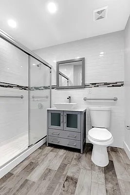 Rented by Cooper & Cooper Real Estate | media 8