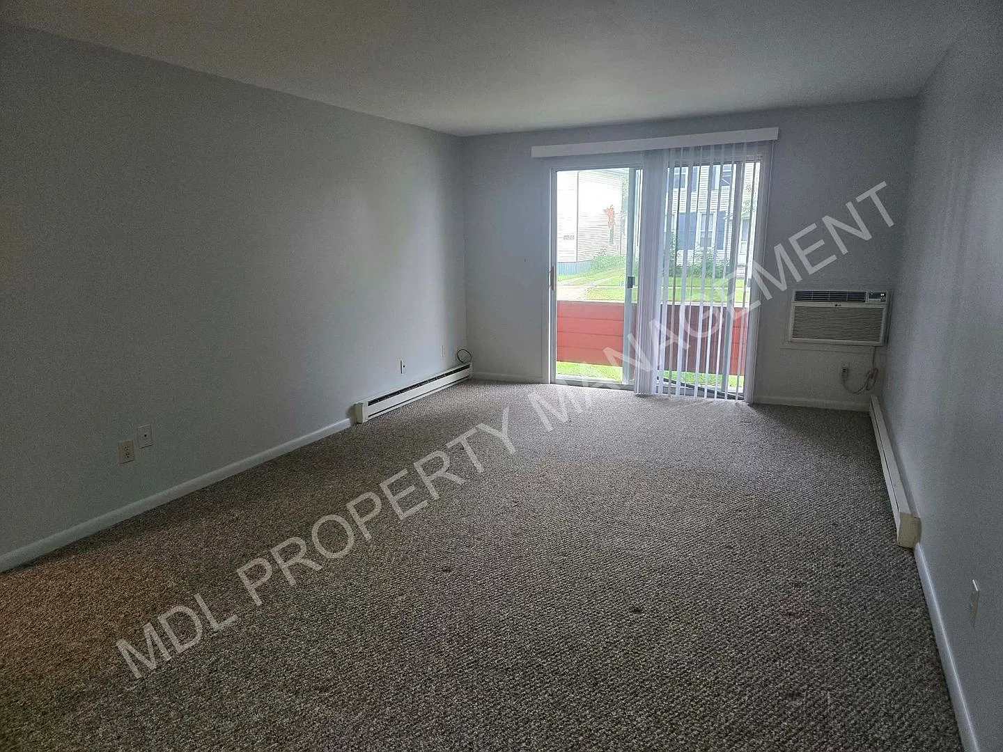 121 N Woodbridge — Photo 3