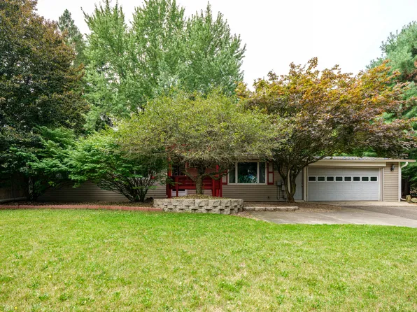 4823 Briarhill Dr, Portage, MI 49024
